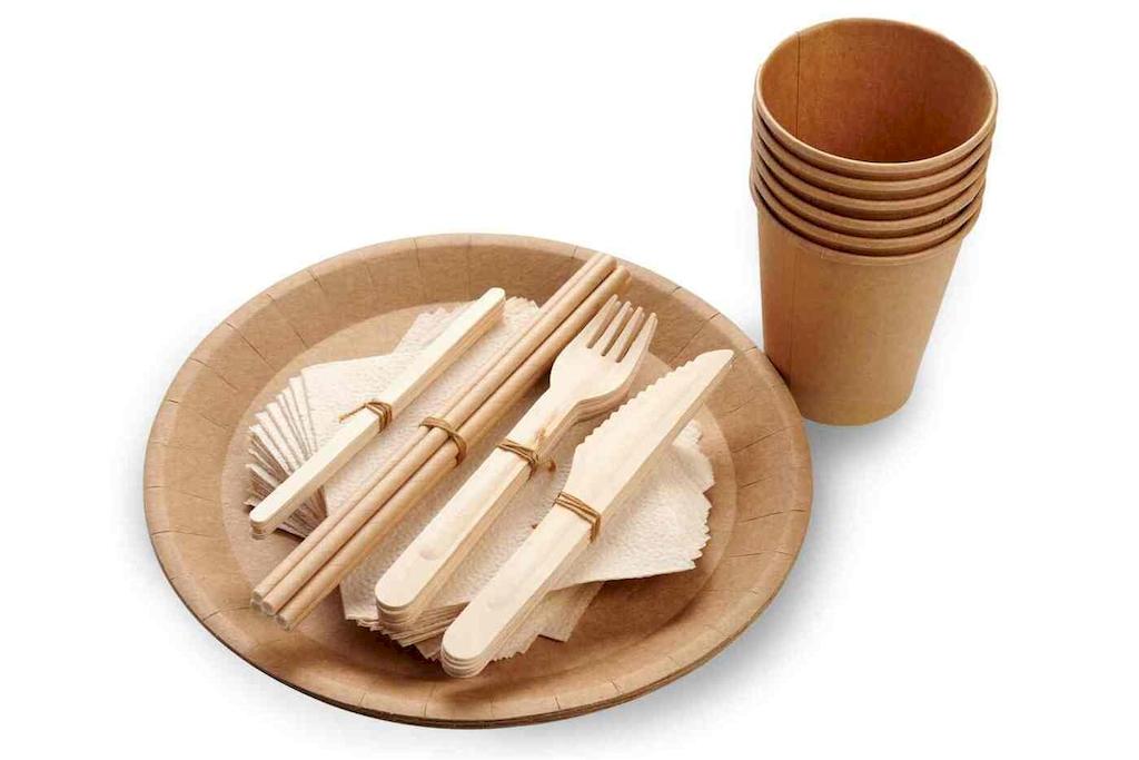 Бумажная посуда: тарелки, стаканчики, салфетки 