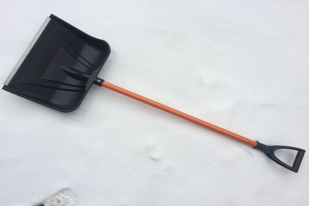 Лопата снеговая с изогнутой поверхностью
