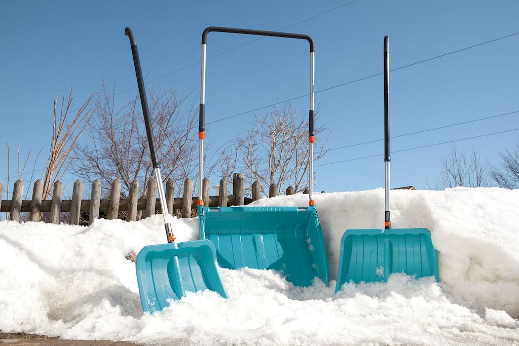 Стальные лопаты для уборки снега